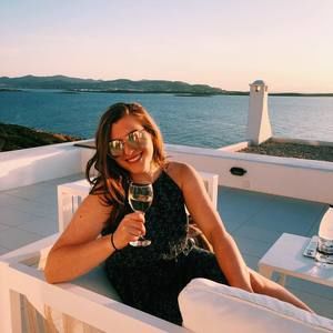 Meet your Posher, Anna